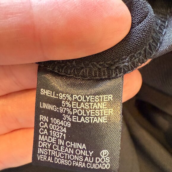 Tahari Classic Black Jumpsuit with Pockets Size 8P - Picture 8 of 12